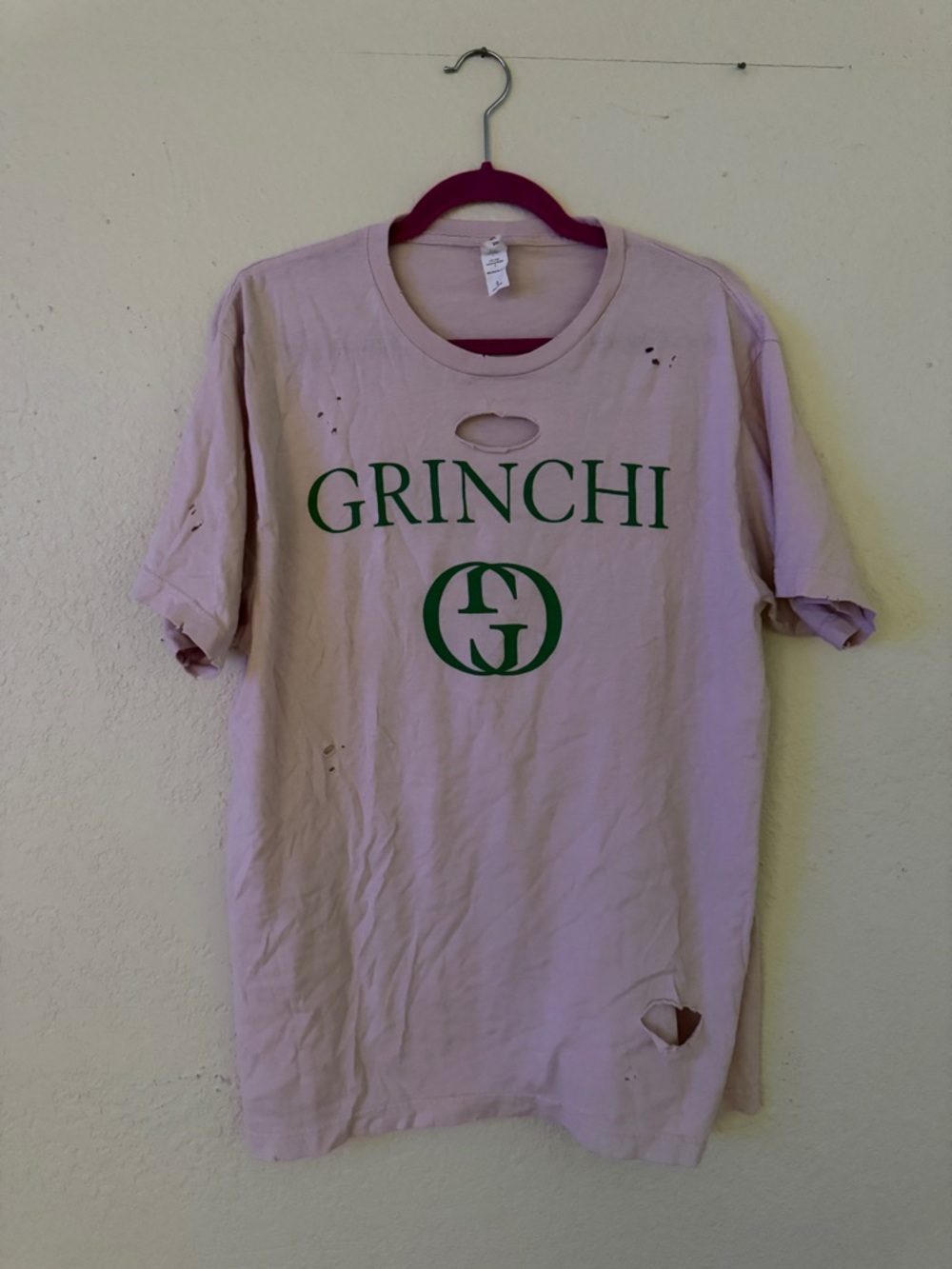 Grinchi Logo Graphic Tee - Pink